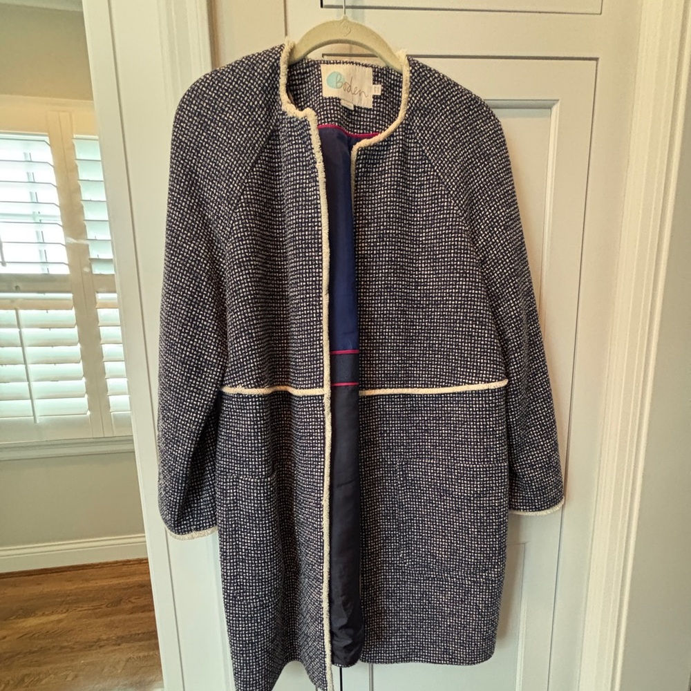 Boden navy/cream tweed long jacket. Easy fit with a cream fringe detail.
